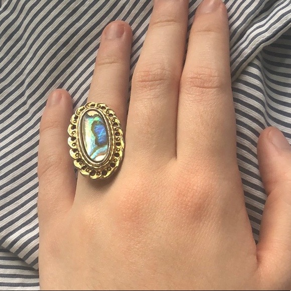 💙🤍 Marbled Stone Ring 🤍💙 - Picture 2 of 2